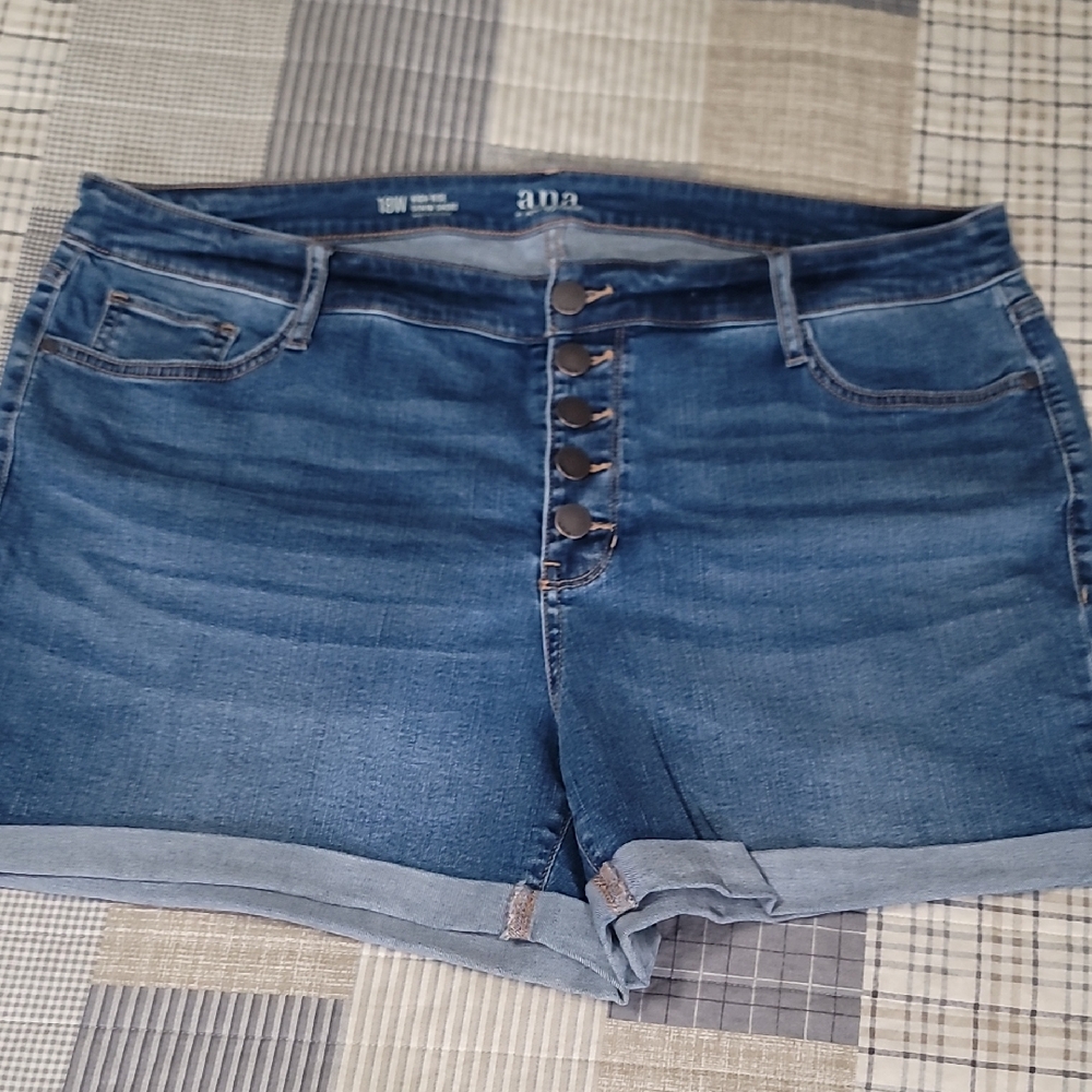 3/$20 NWOT a.n.a Medium Blue Button Fly Cuffed Denim Shorts